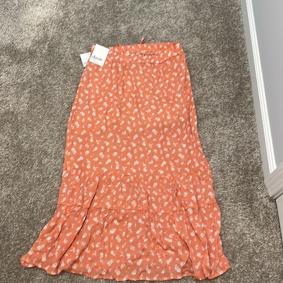 Classic concepts maxi skirt - Picture 2 of 2